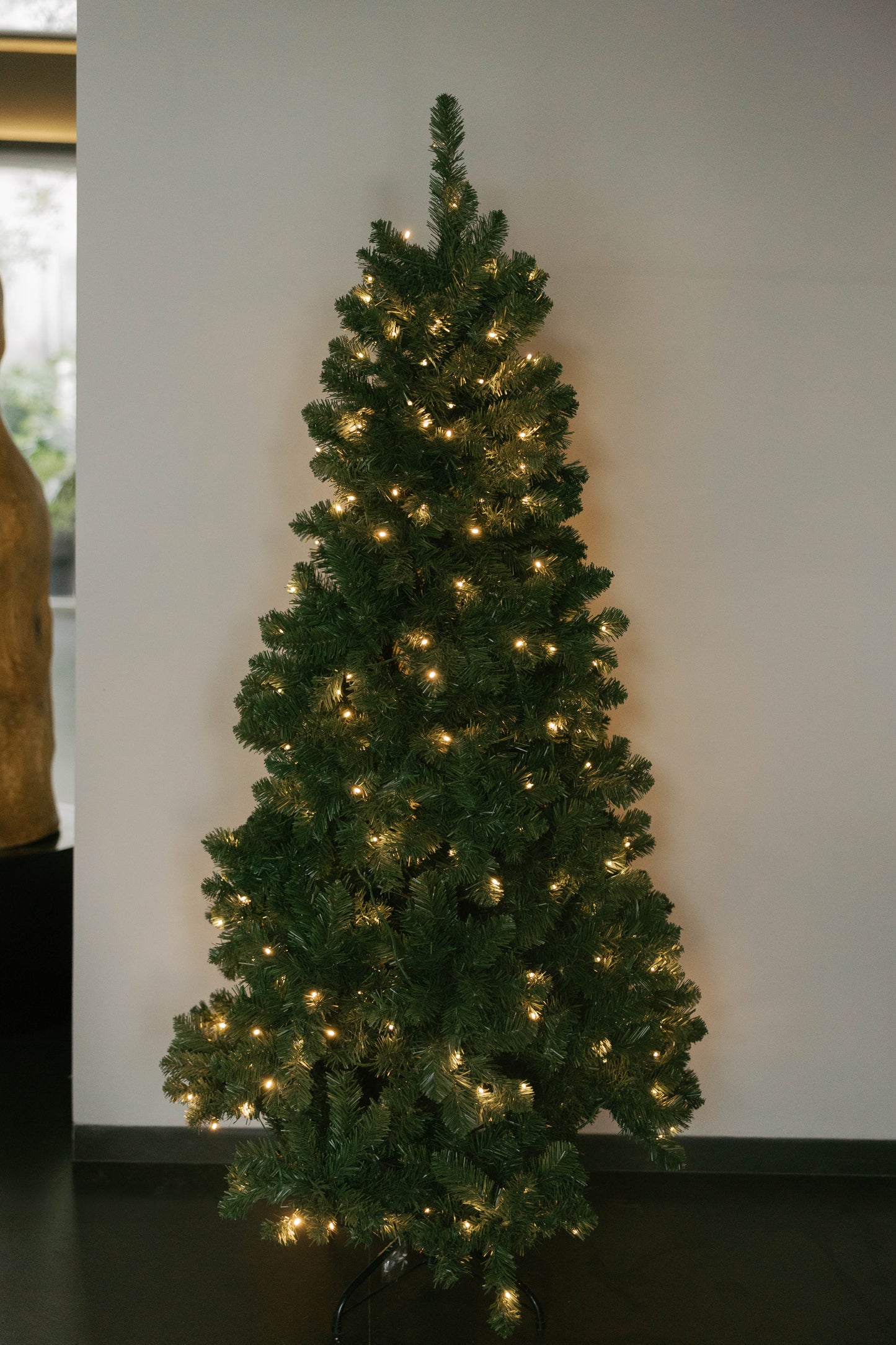 Árbol Verde con Luz LED 1.80 mts