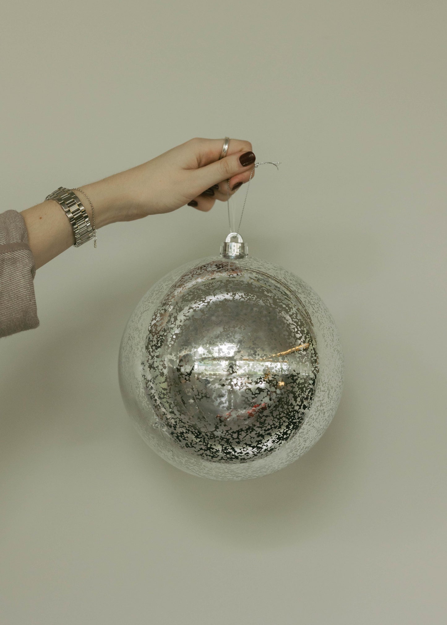Esfera Plata Craquelada 20 CM
