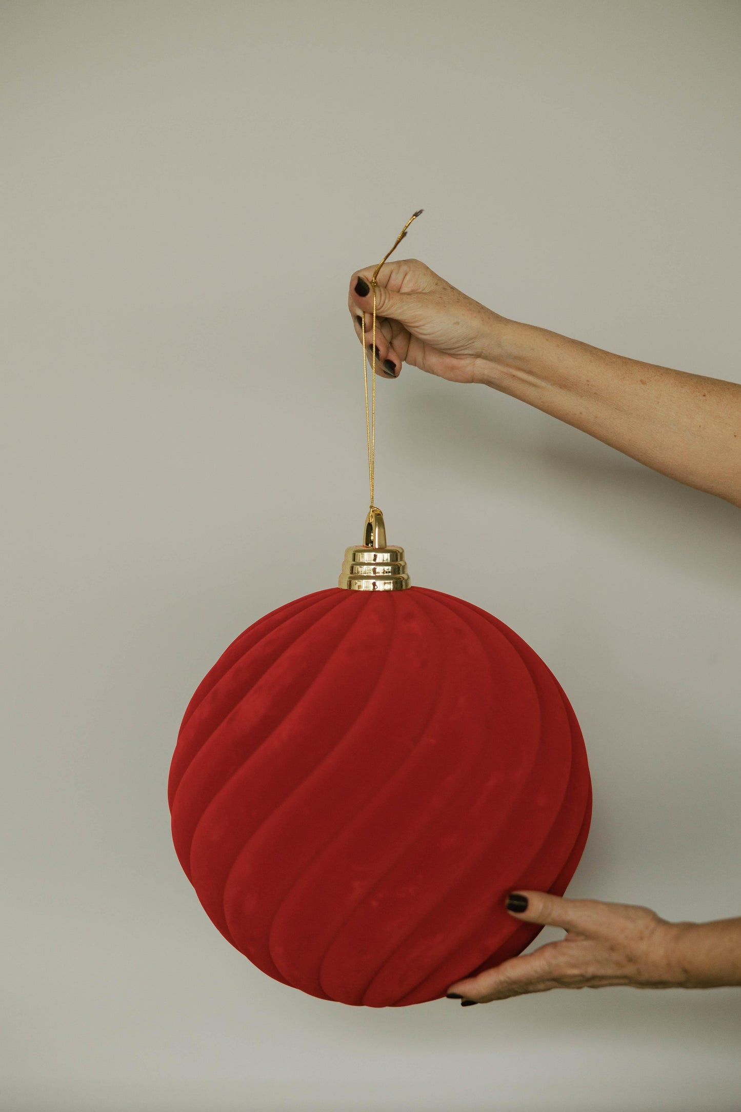 Esfera Terciopelo Rojo 30 CM